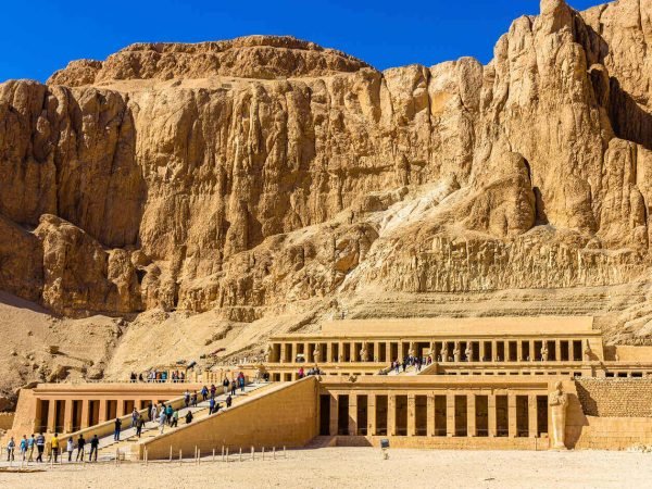 Facade-of-Hatshepsut-Temple